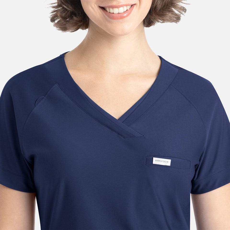 Luna - Tuckable Y-Neck Top | 2502 6 Luna - tuckable y-neck top | 2502 - image 4